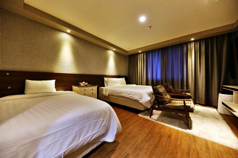 Cheongju The Mark Hotel image