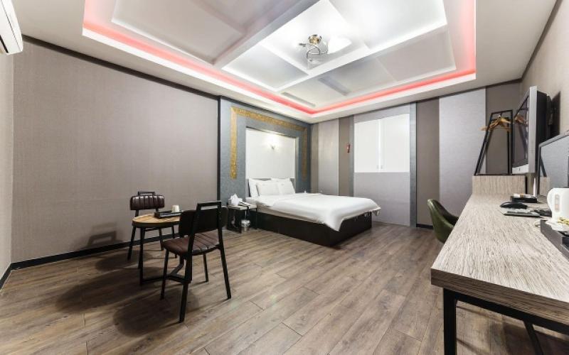 Hotel No 1 image