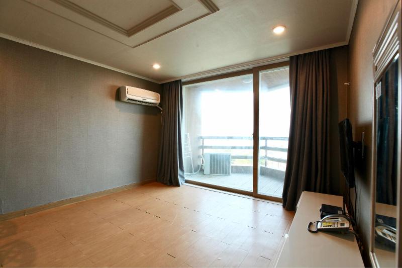 Image -