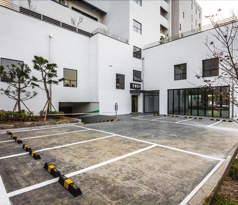 Hotel Merrymud image