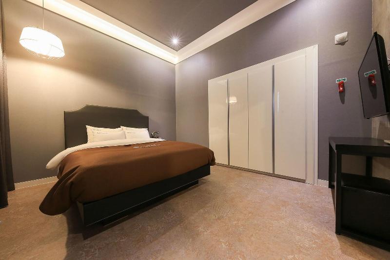 Hotel Merrymud image