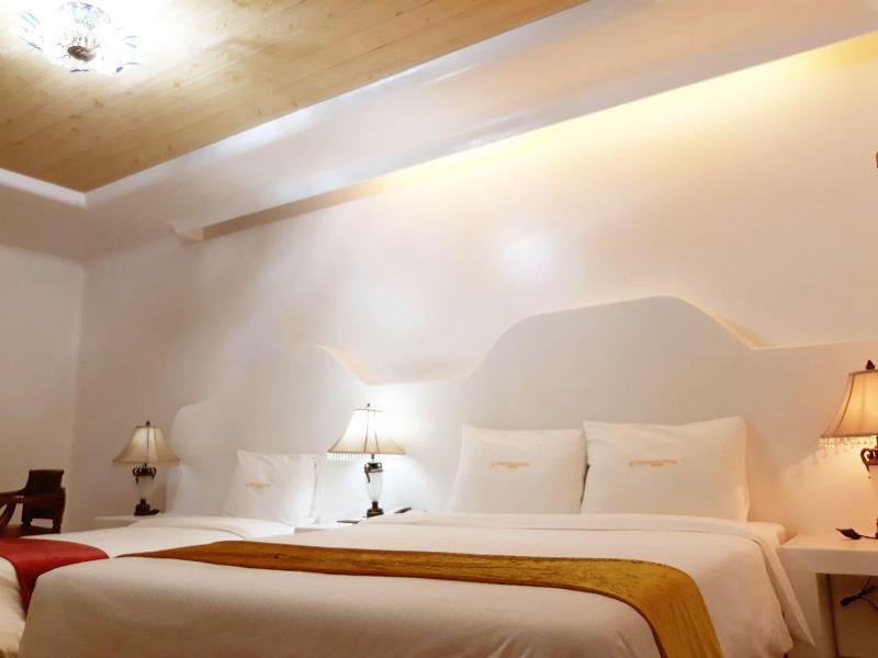 Newvera Tourist Hotel image
