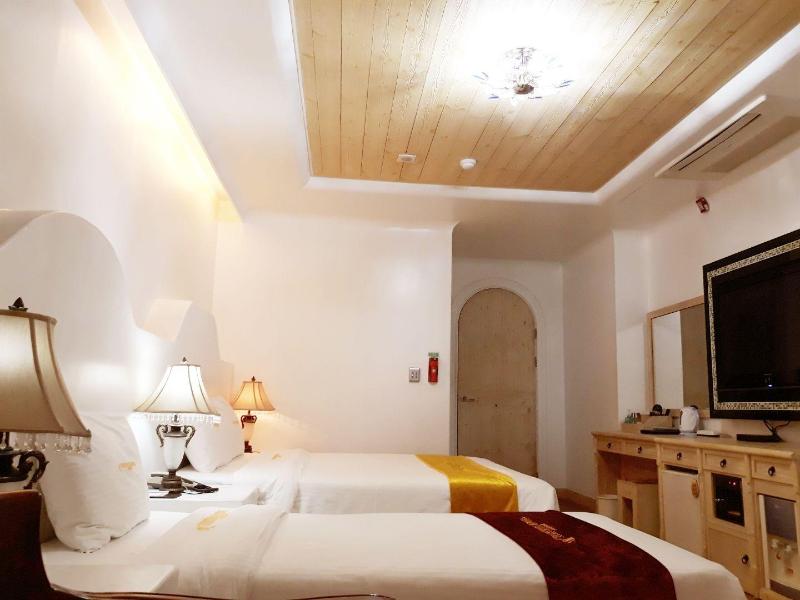 Newvera Tourist Hotel image