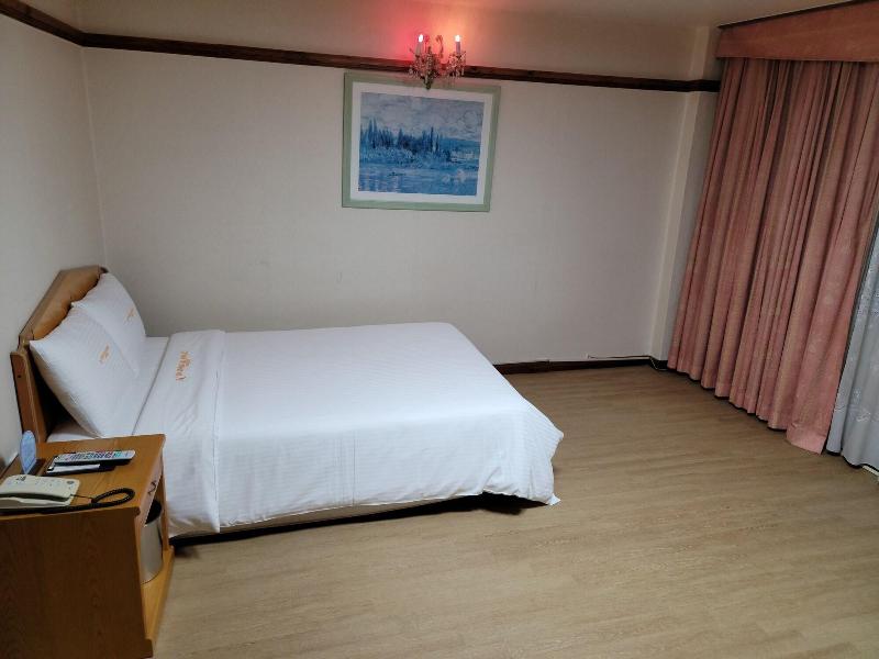 Newvera Tourist Hotel image