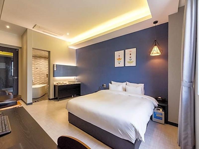 Hotel Marcher image