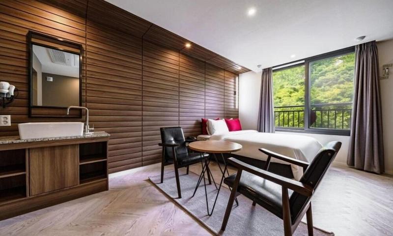 Nampo Bardot Hotel image