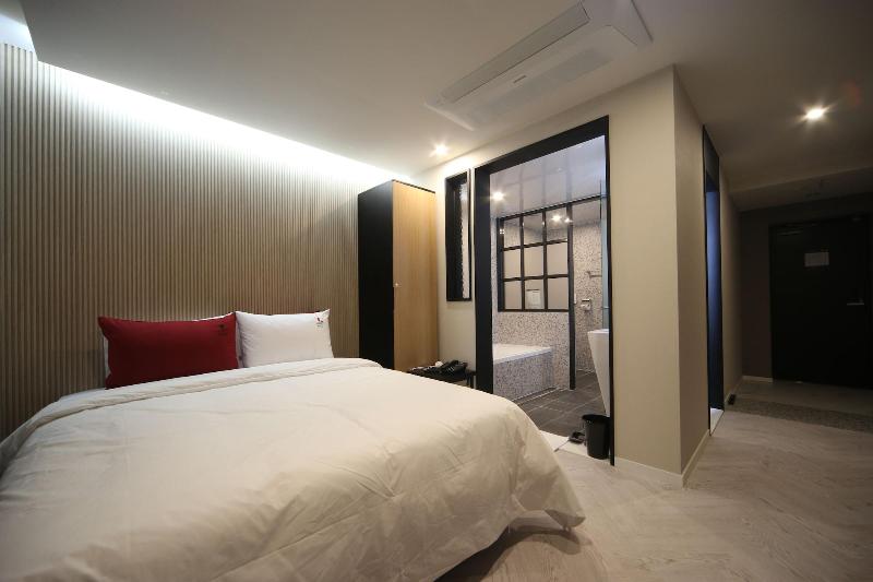 Nampo Bardot Hotel image