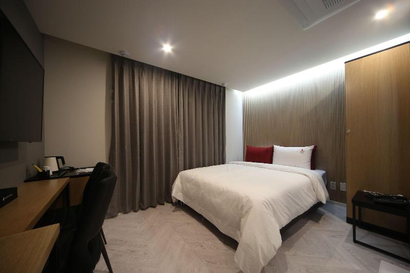Nampo Bardot Hotel image