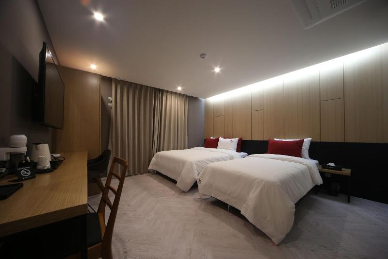 Nampo Bardot Hotel image