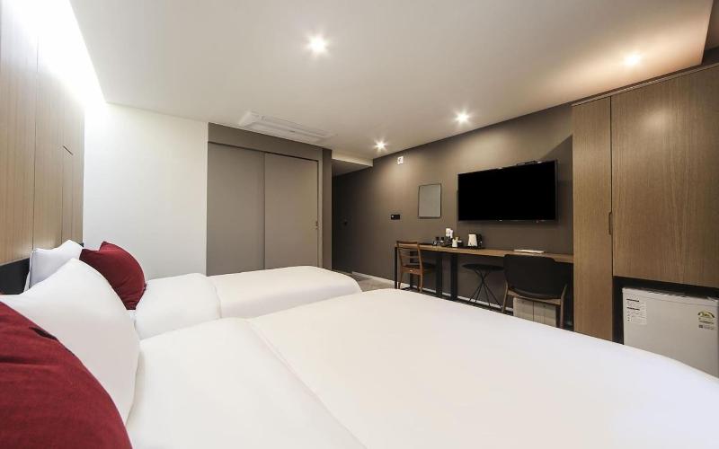 Nampo Bardot Hotel image