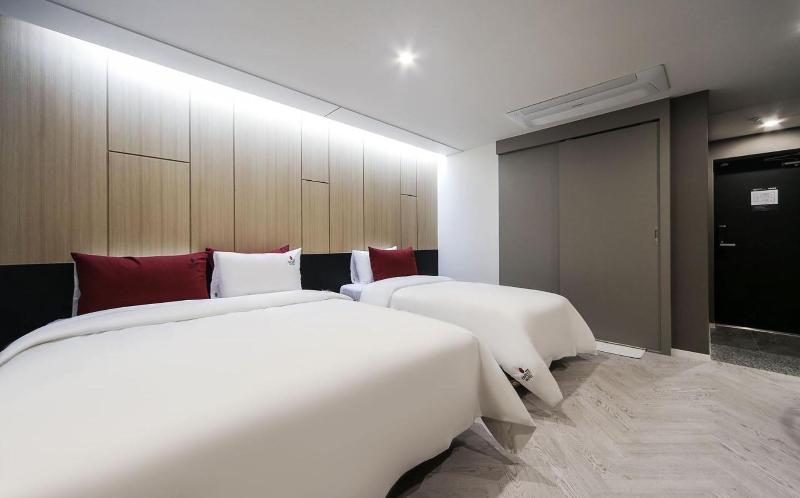 Nampo Bardot Hotel image