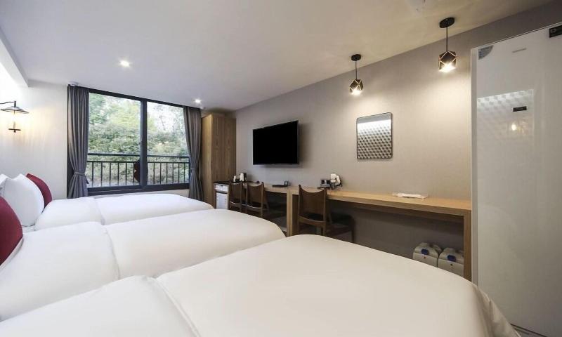 Nampo Bardot Hotel image