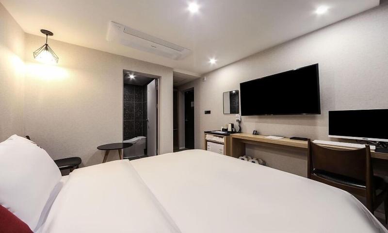 Nampo Bardot Hotel image