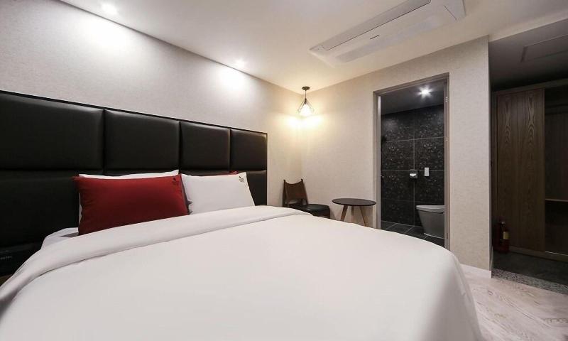 Nampo Bardot Hotel image