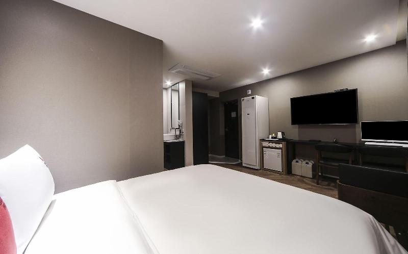 Nampo Bardot Hotel image