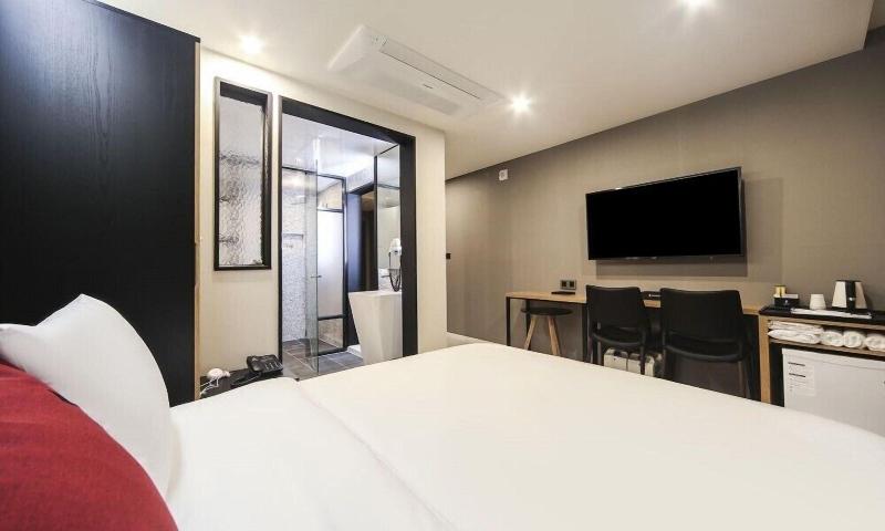 Nampo Bardot Hotel image