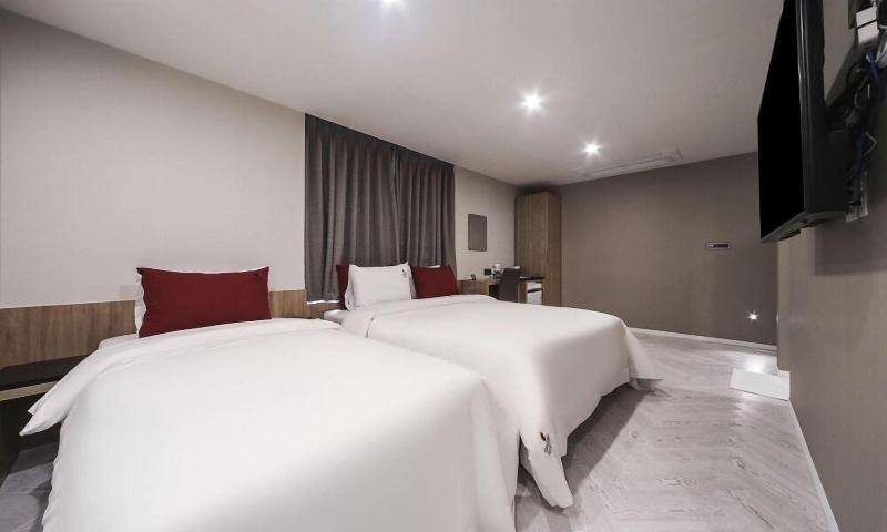 Nampo Bardot Hotel image