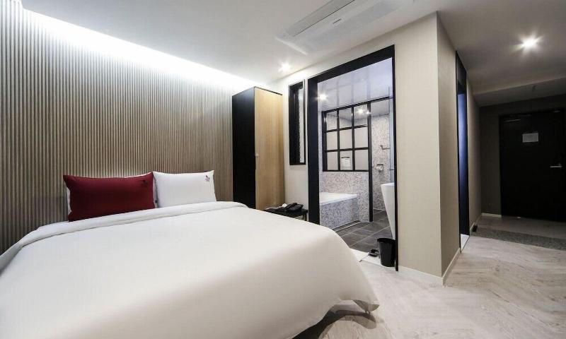 Nampo Bardot Hotel image