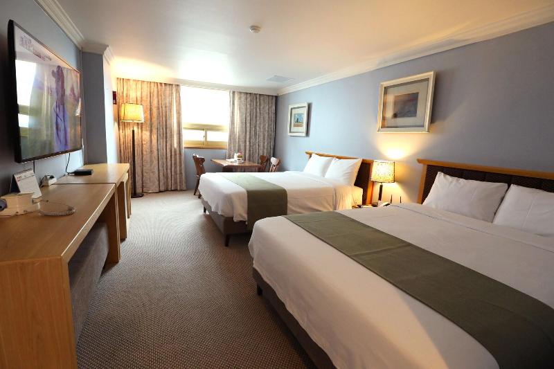 Prime Tourist Hotel image