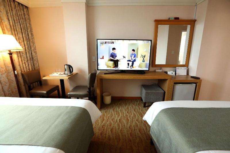 Prime Tourist Hotel image