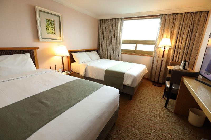 Prime Tourist Hotel image