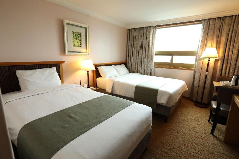 Prime Tourist Hotel image