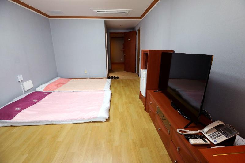 Prime Tourist Hotel image