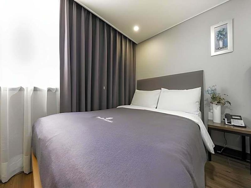 The BS Hotel image