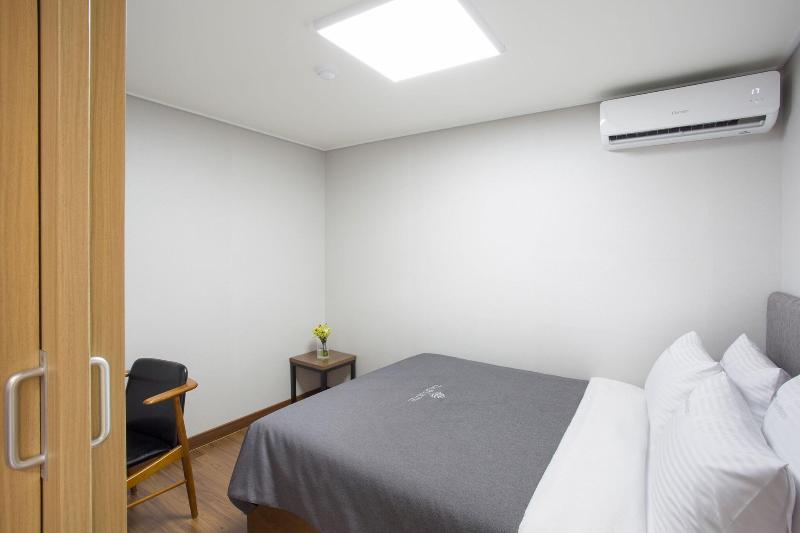 The BS Hotel image