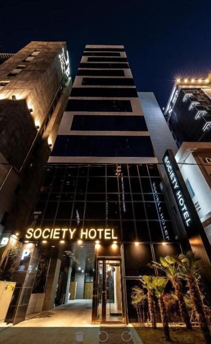 Hotel Society image