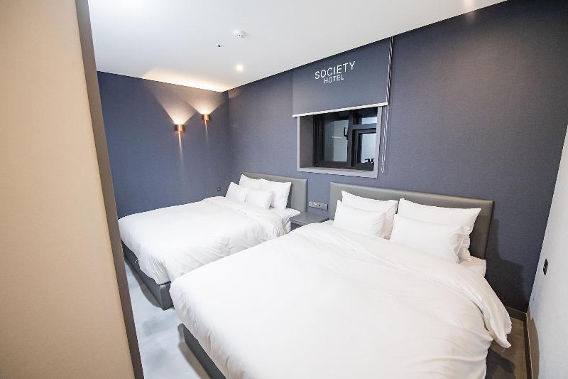 Hotel Society image