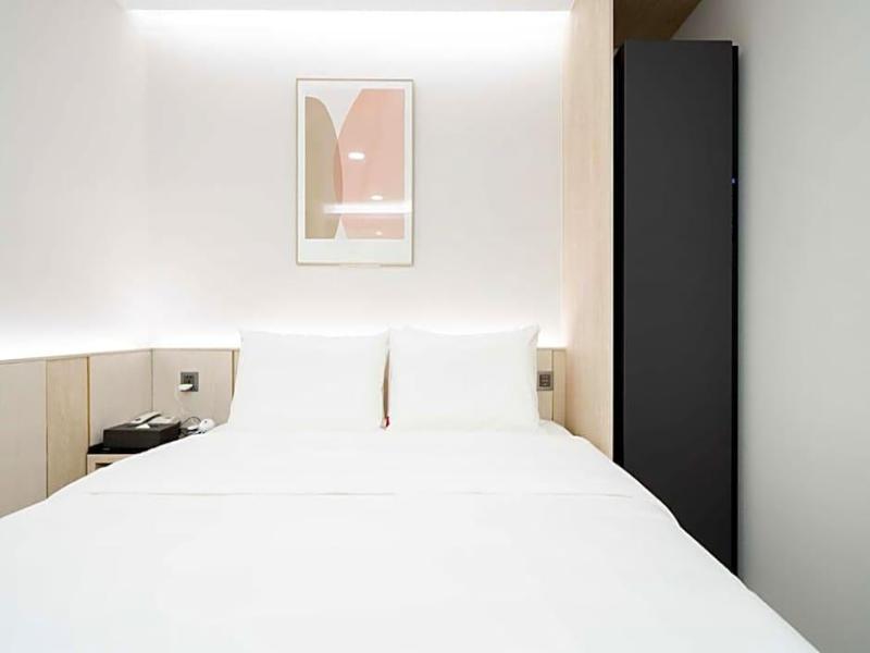 Ytt Motel image