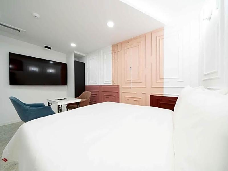 Ytt Motel image