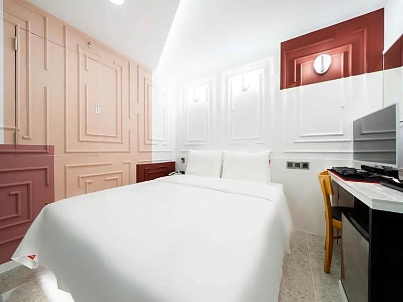 Ytt Motel image