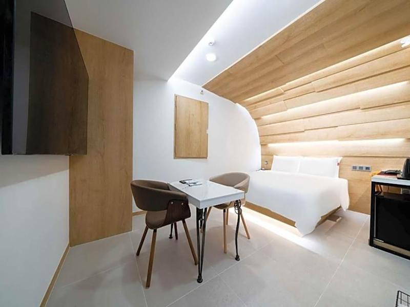 Ytt Motel image