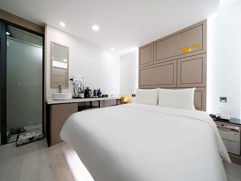 Ytt Motel image