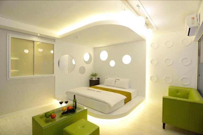 Hotel Asia image