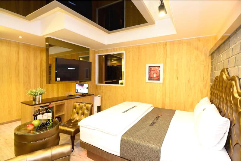 Hotel Asia image