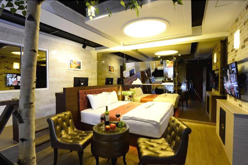Hotel Asia image