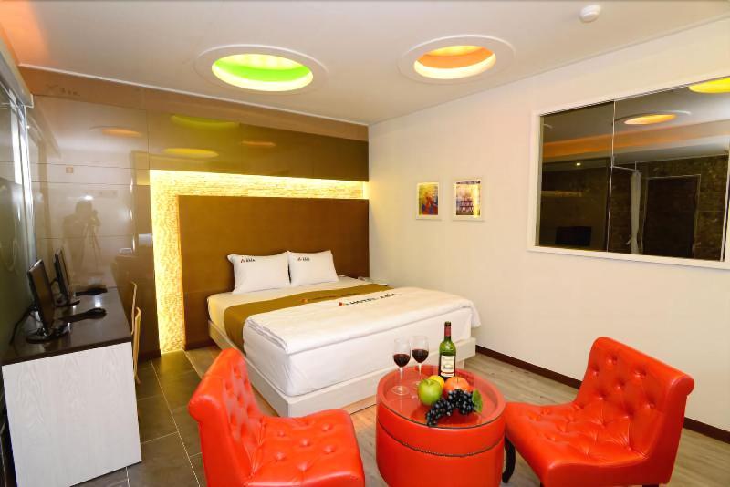 Hotel Asia image