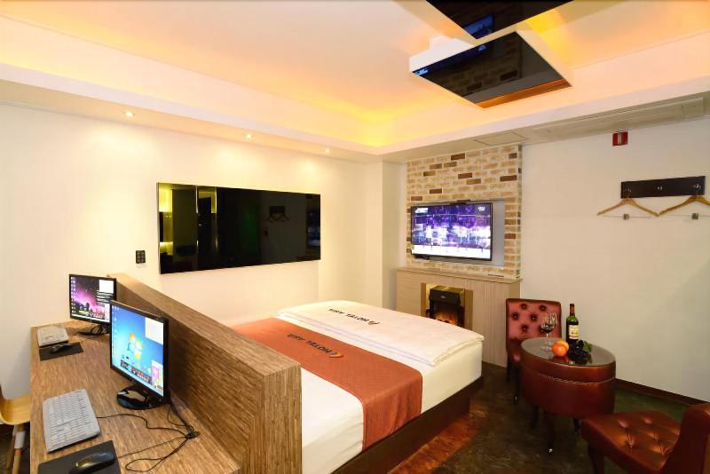 Hotel Asia image