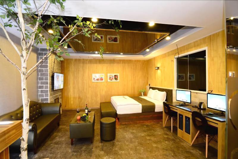 Hotel Asia image