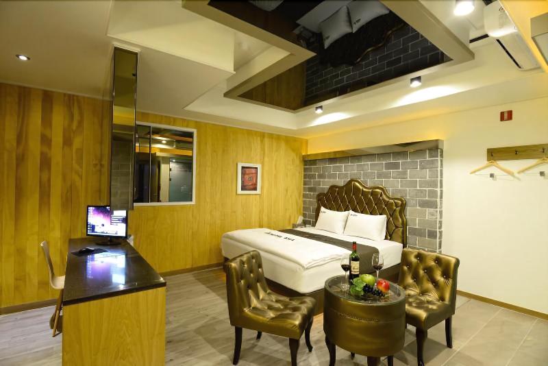 Hotel Asia image