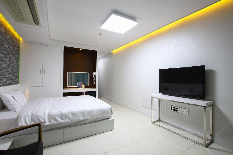 Carib Condo Hotel image