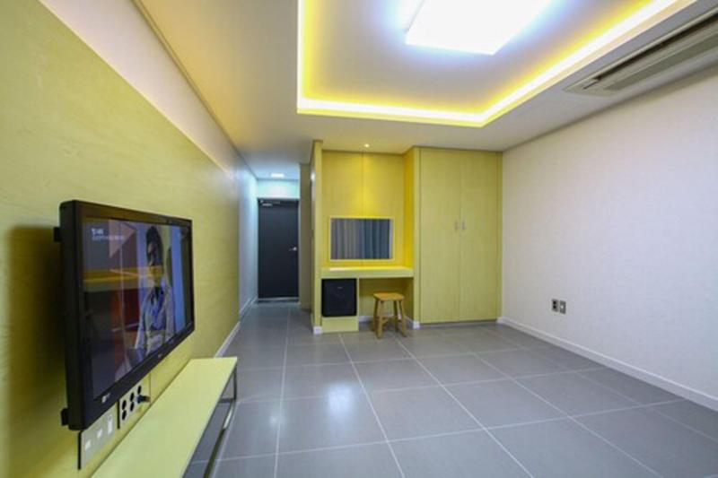 Carib Condo Hotel image