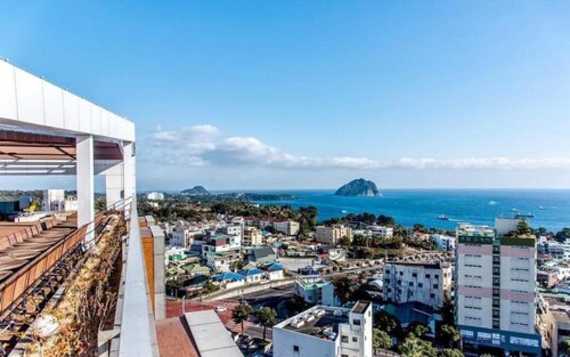Noblepia Hotel image