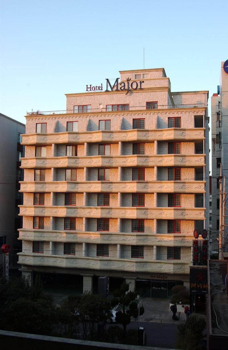 Major Hotel image