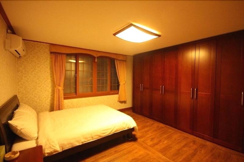 Major Hotel image