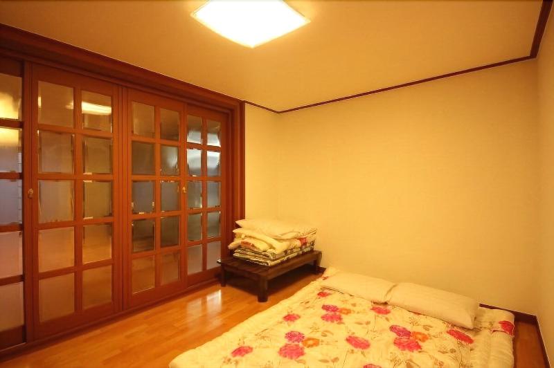 Major Hotel image