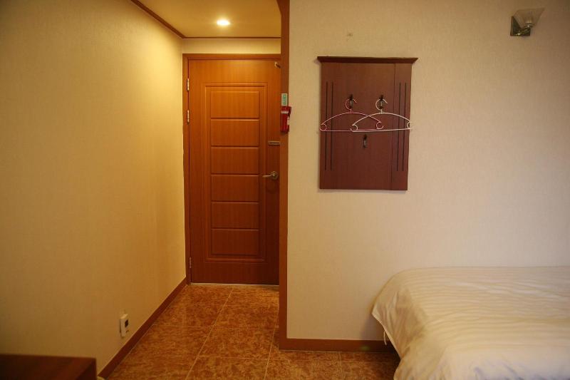 Major Hotel image